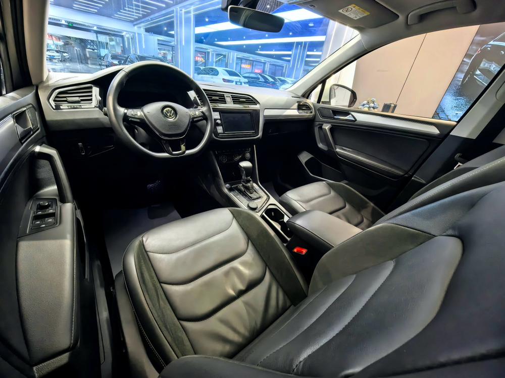 Volkswagen Tiguan L