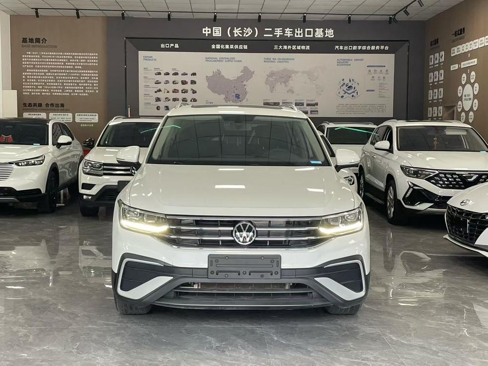 Volkswagen Tiguan L