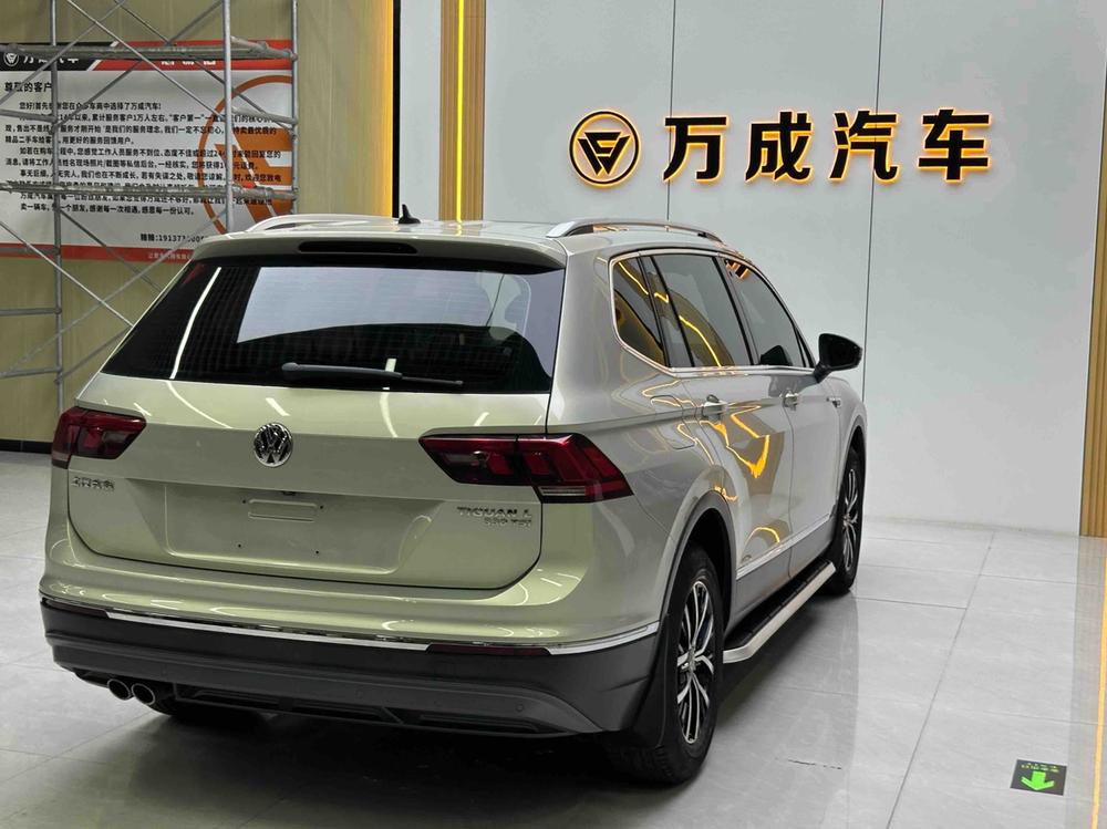 Volkswagen Tiguan L