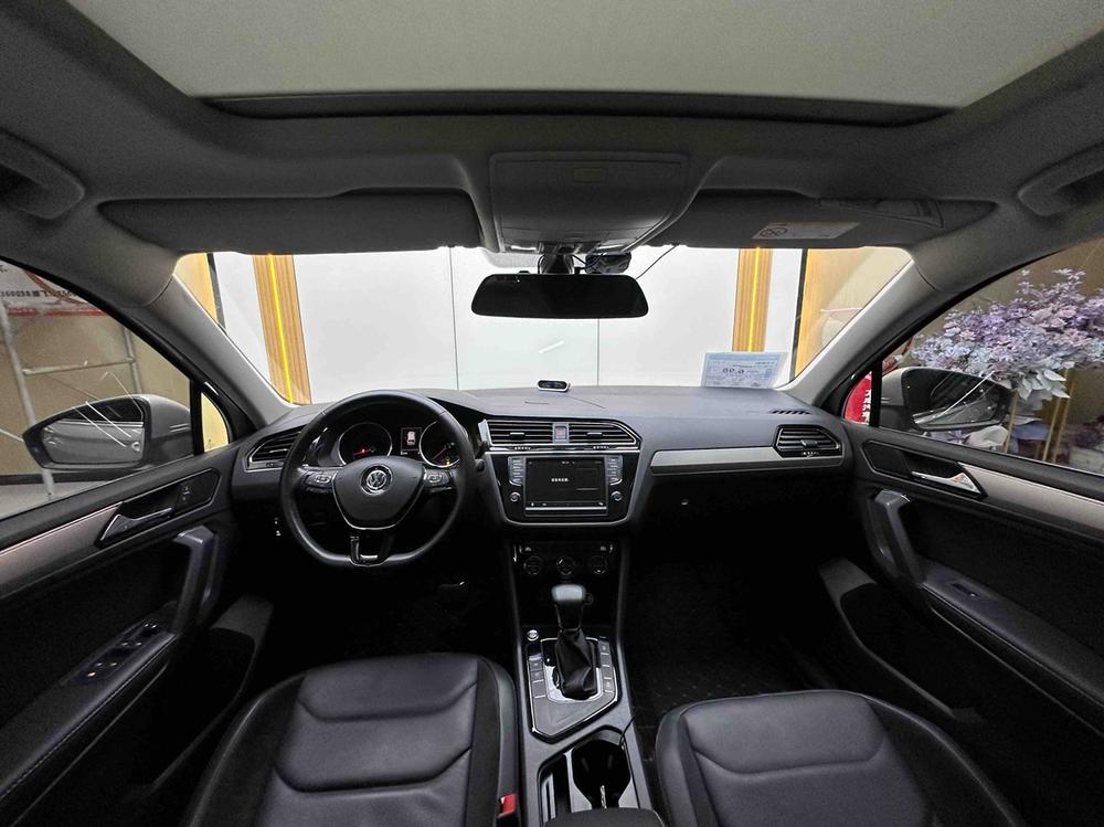Volkswagen Tiguan L