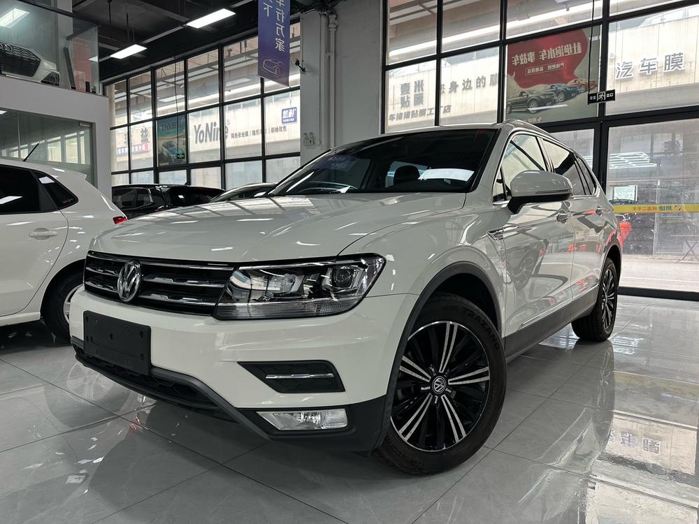 Volkswagen Tiguan L
