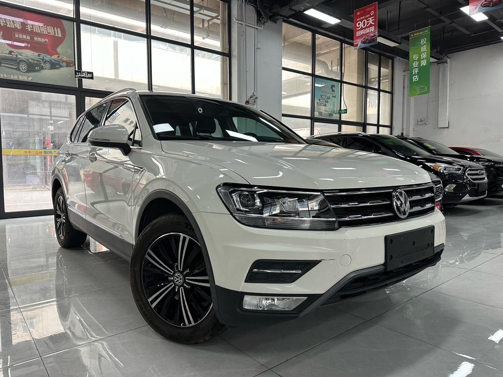 Volkswagen Tiguan L