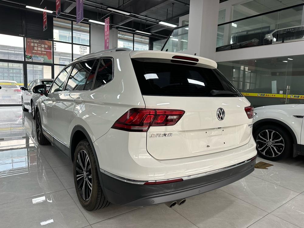 Volkswagen Tiguan L