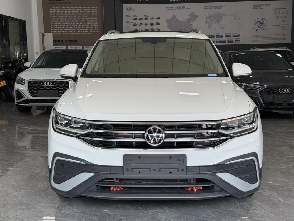 Volkswagen Tiguan L