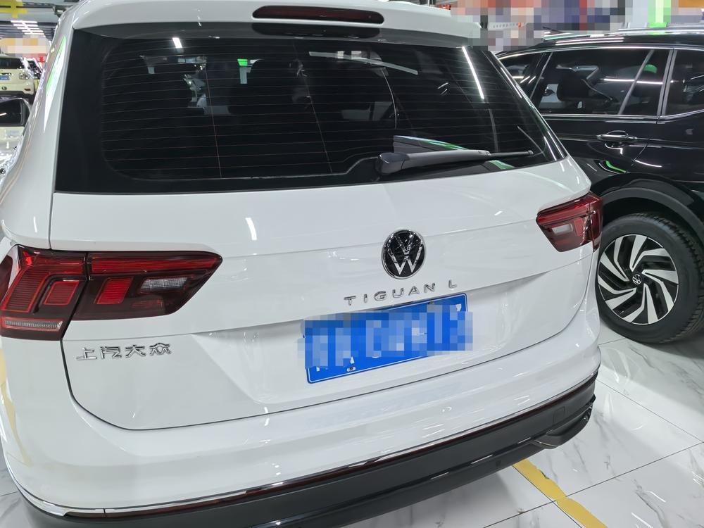 Volkswagen Tiguan L