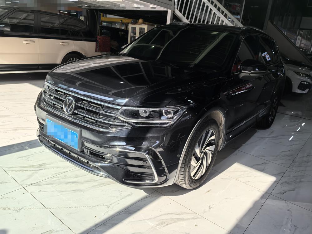 Volkswagen Tiguan L