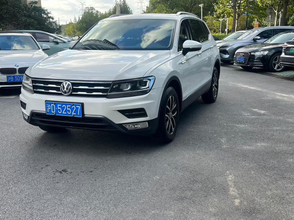 Volkswagen Tiguan L