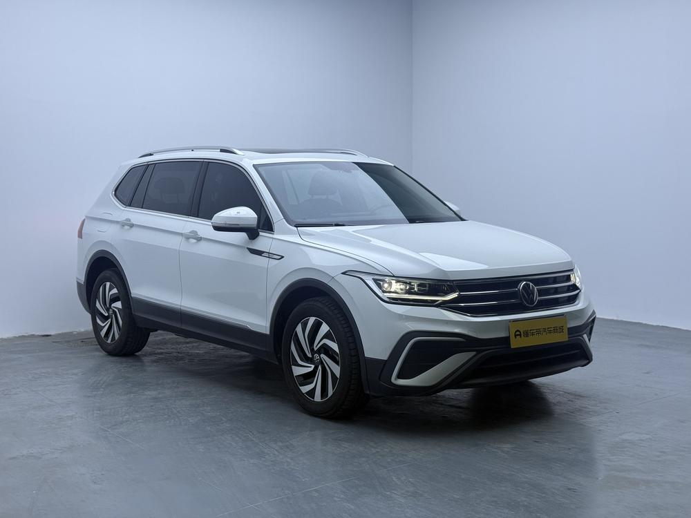 Volkswagen Tiguan L