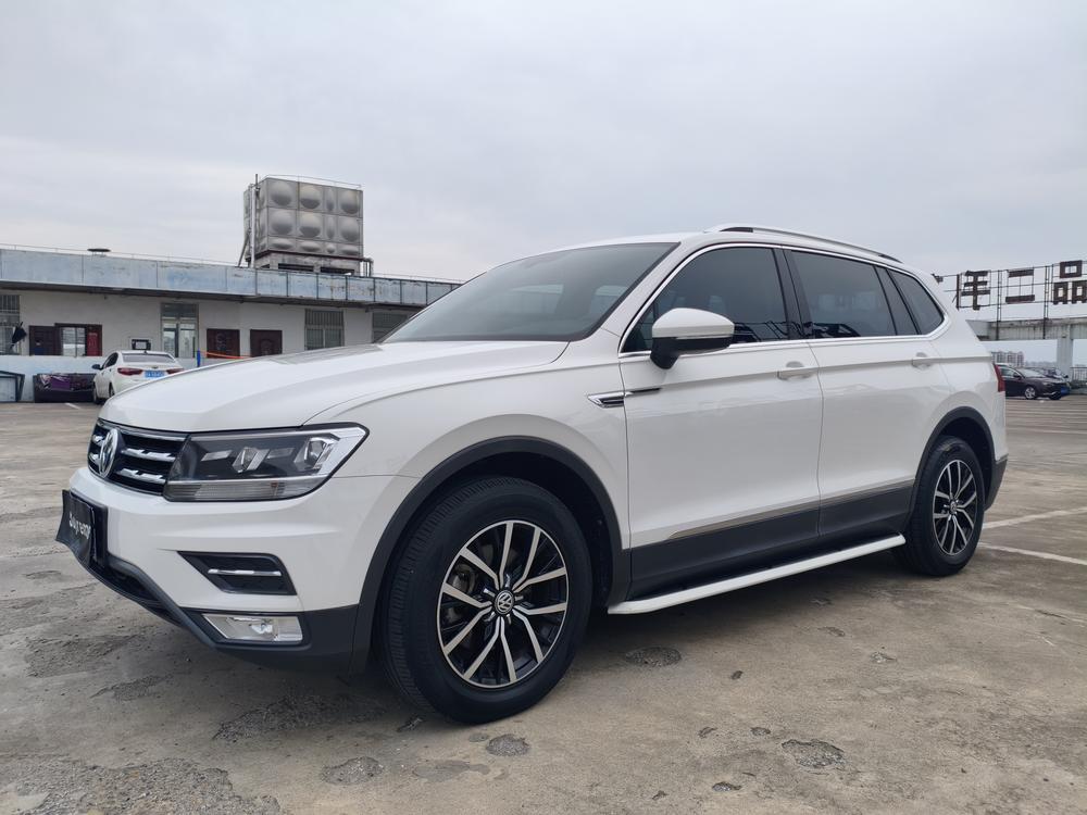 Volkswagen Tiguan L