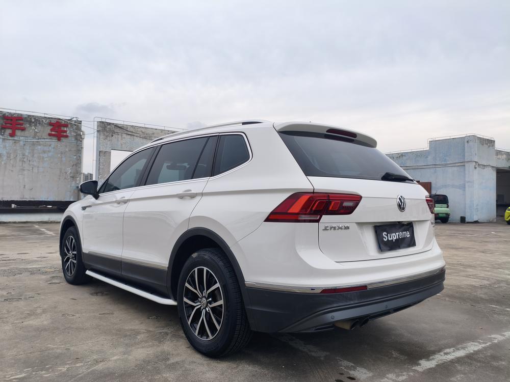 Volkswagen Tiguan L