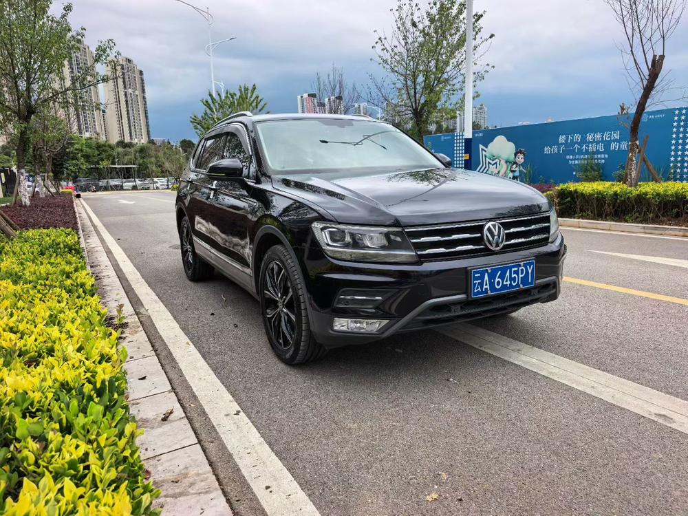 Volkswagen Tiguan L