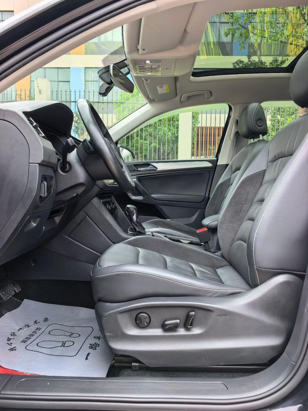 Volkswagen Tiguan L