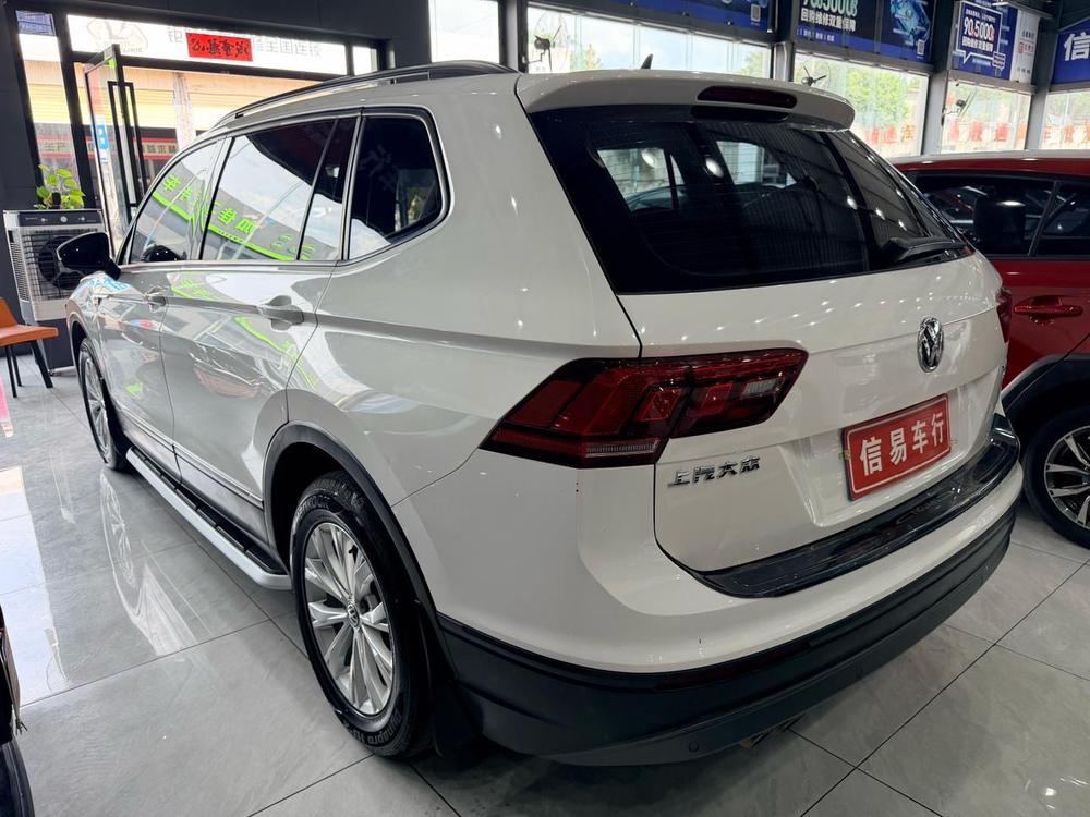 Volkswagen Tiguan L