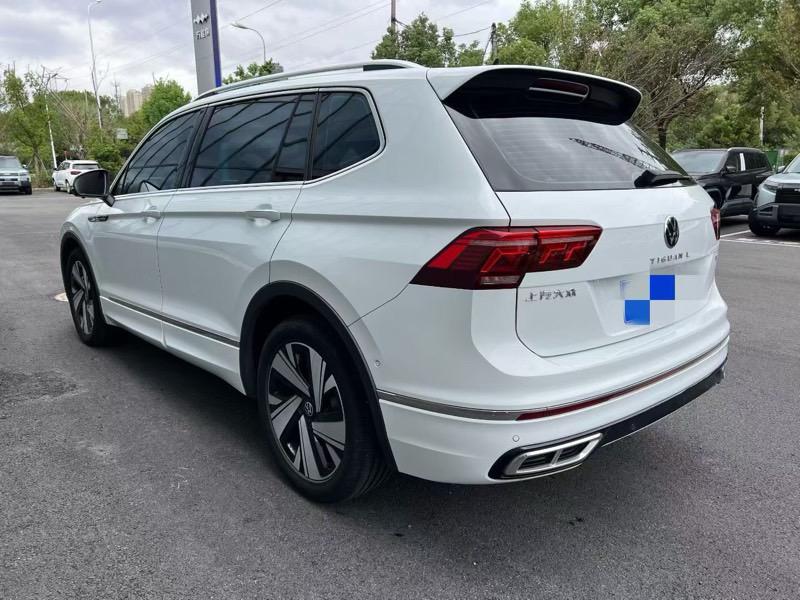 Volkswagen Tiguan L