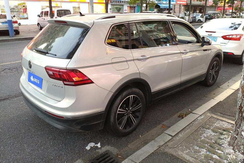 Volkswagen Tiguan L