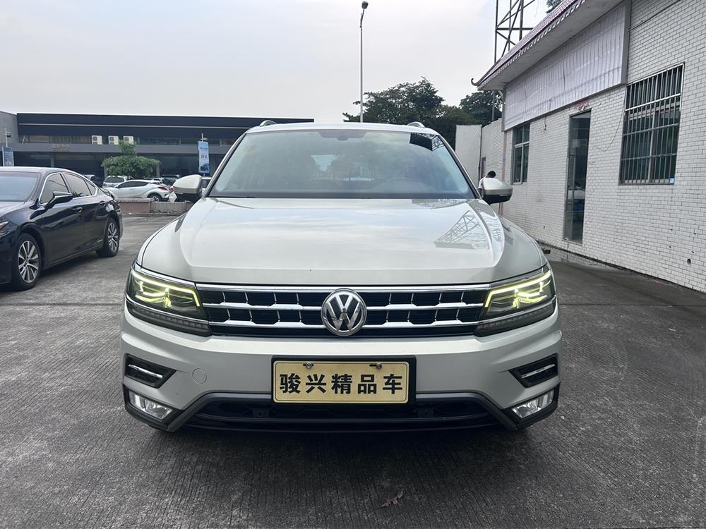 Volkswagen Tiguan L
