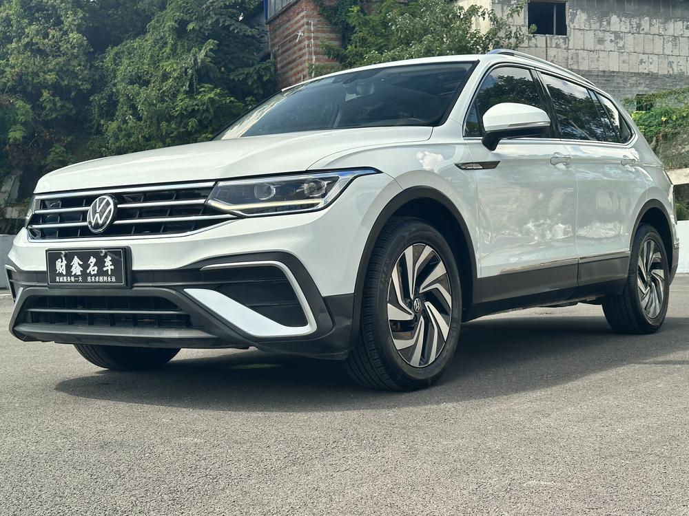 Volkswagen Tiguan L