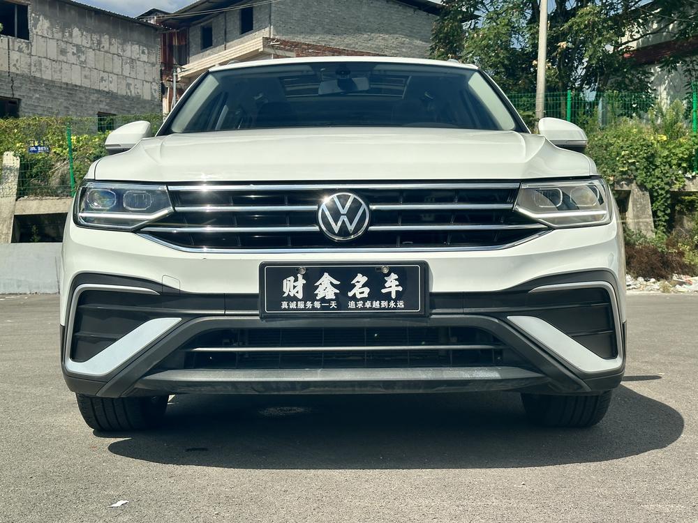 Volkswagen Tiguan L