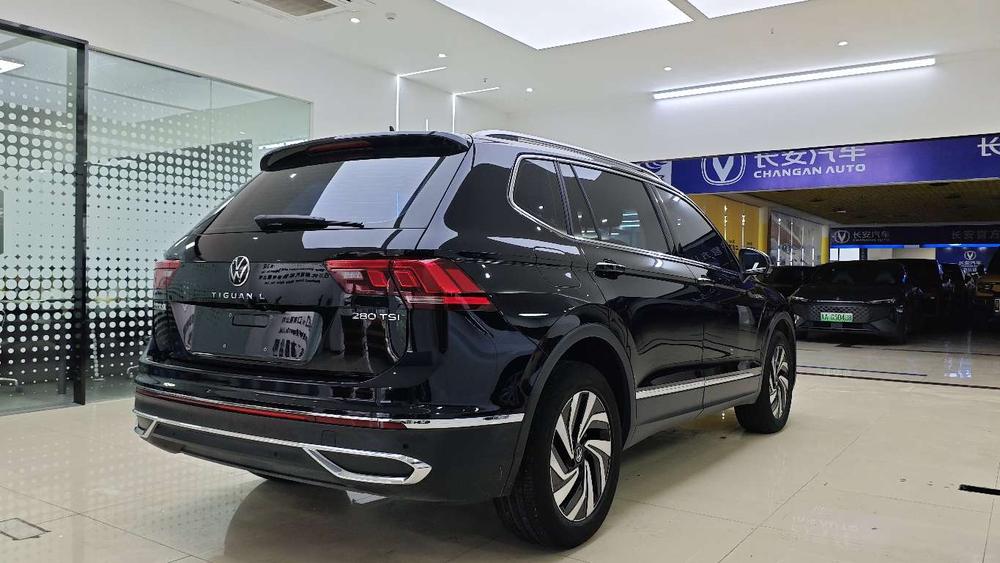 Volkswagen Tiguan L