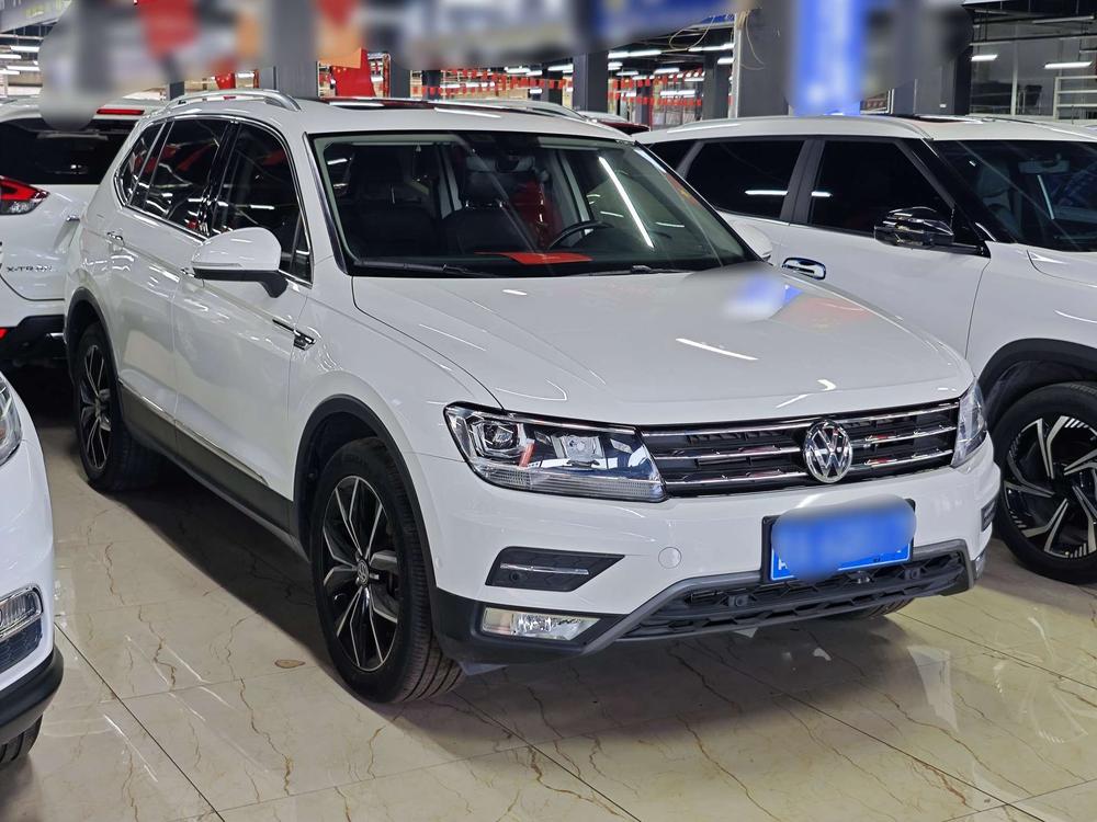 Volkswagen Tiguan L
