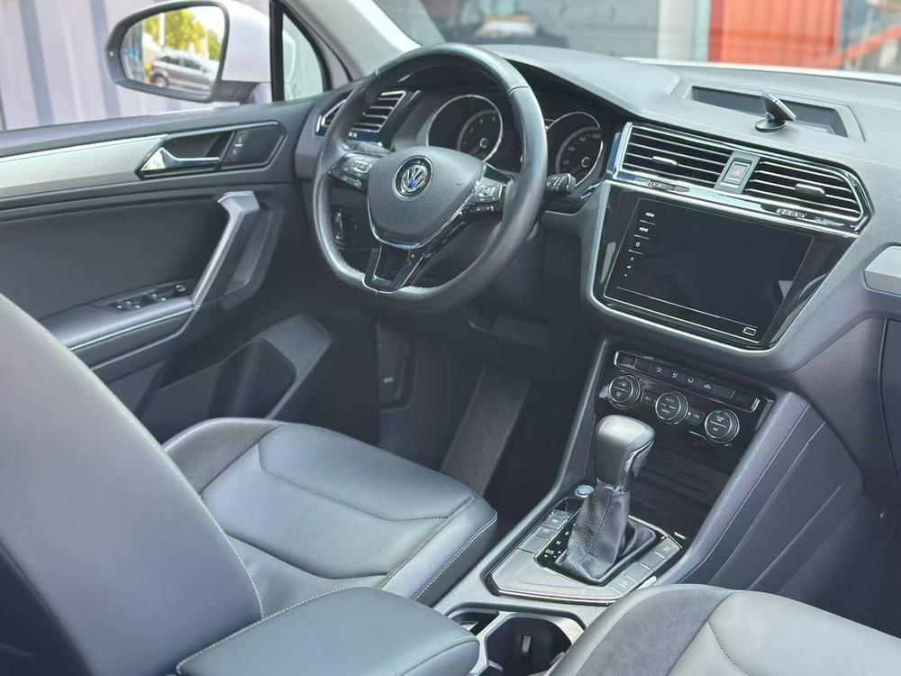 Volkswagen Tiguan L