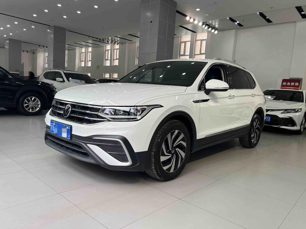 Volkswagen Tiguan L