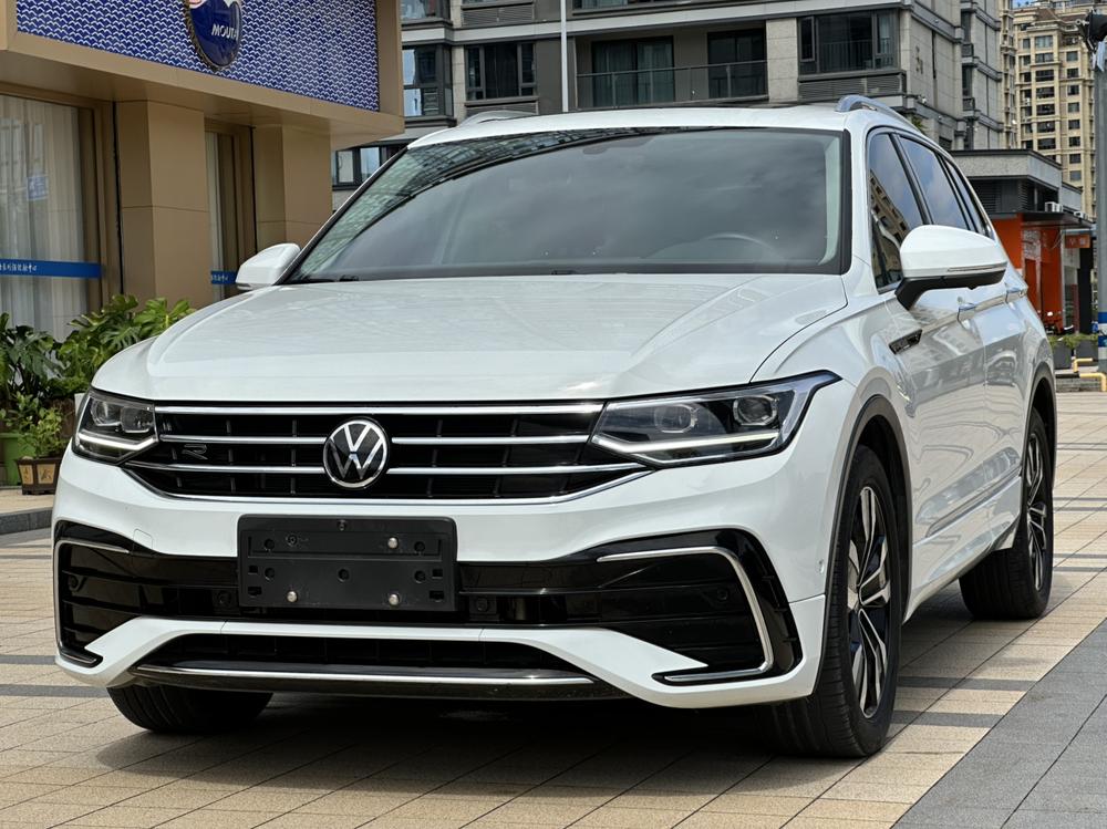 Volkswagen Tiguan L