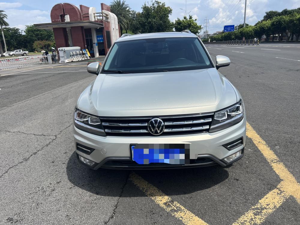 Volkswagen Tiguan L