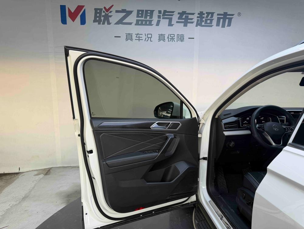 Volkswagen Tiguan L