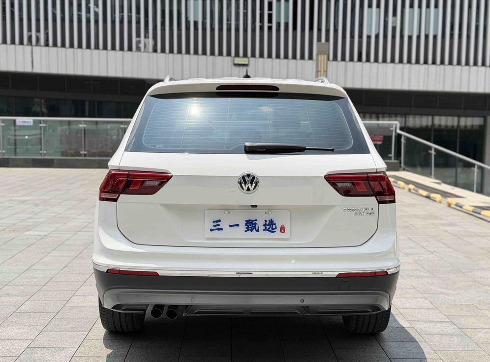 Volkswagen Tiguan L