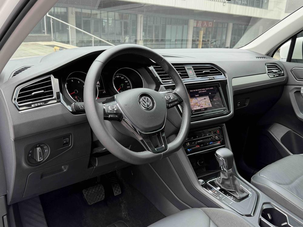 Volkswagen Tiguan L