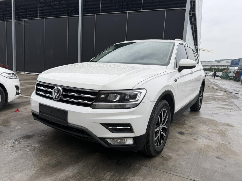 Volkswagen Tiguan L