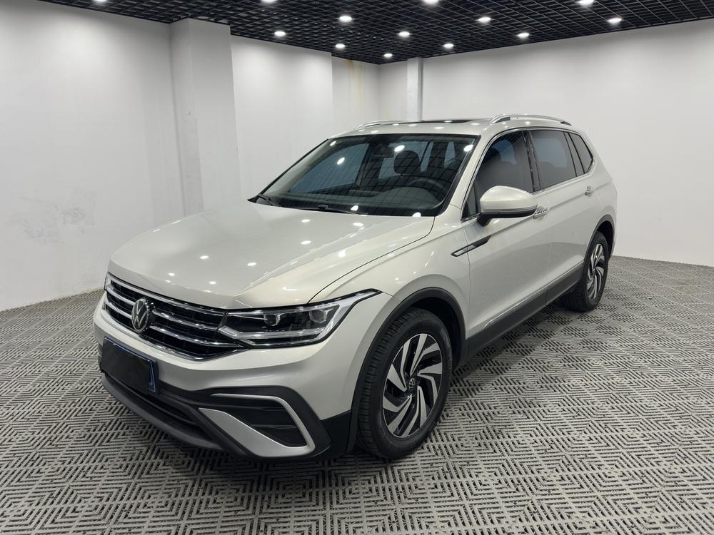 Volkswagen Tiguan L