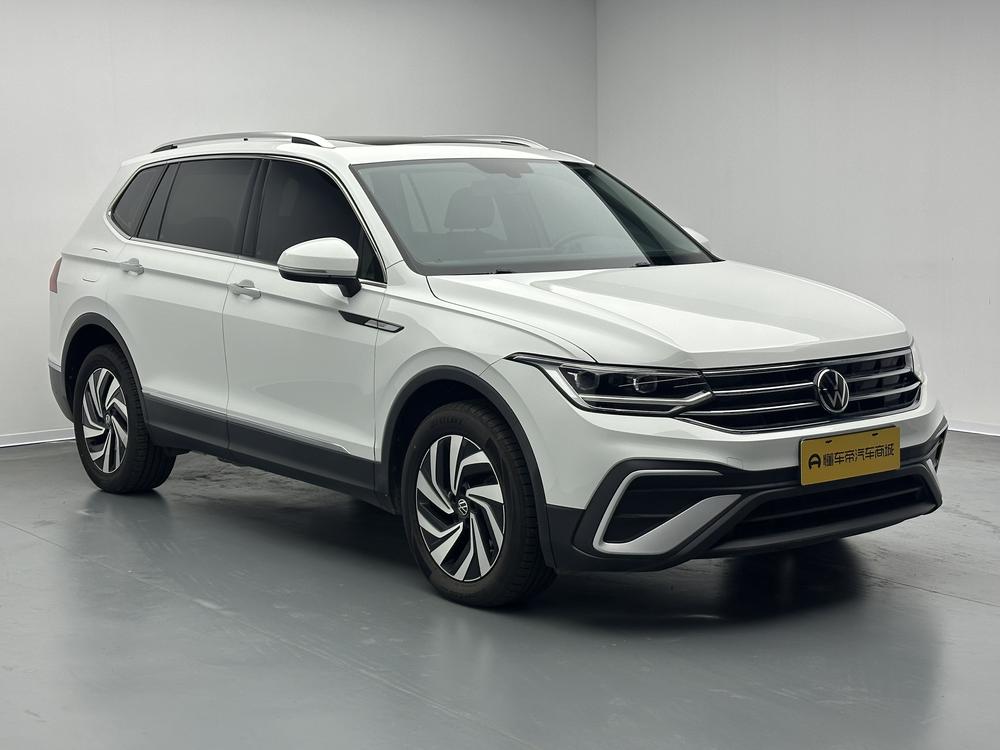 Volkswagen Tiguan L