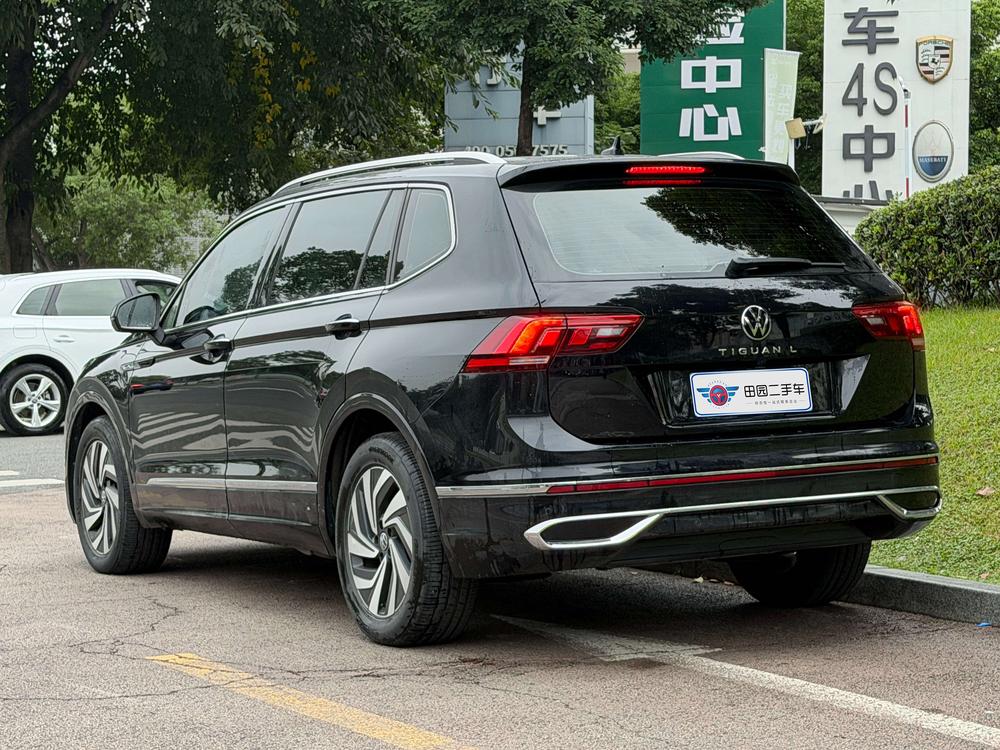 Volkswagen Tiguan L
