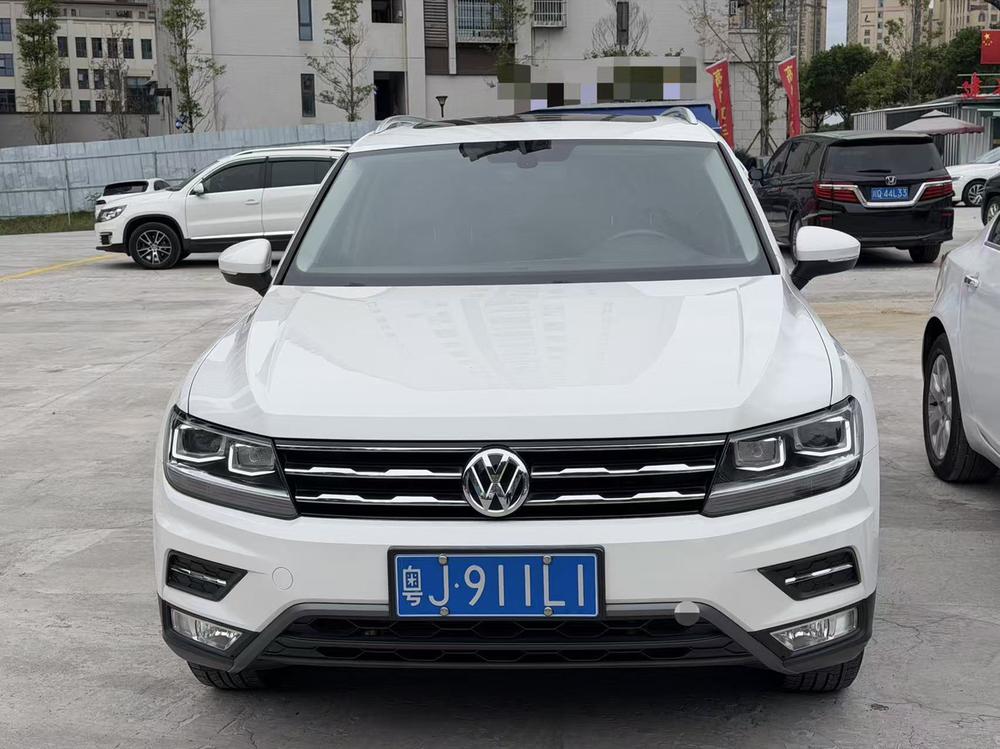 Volkswagen Tiguan L