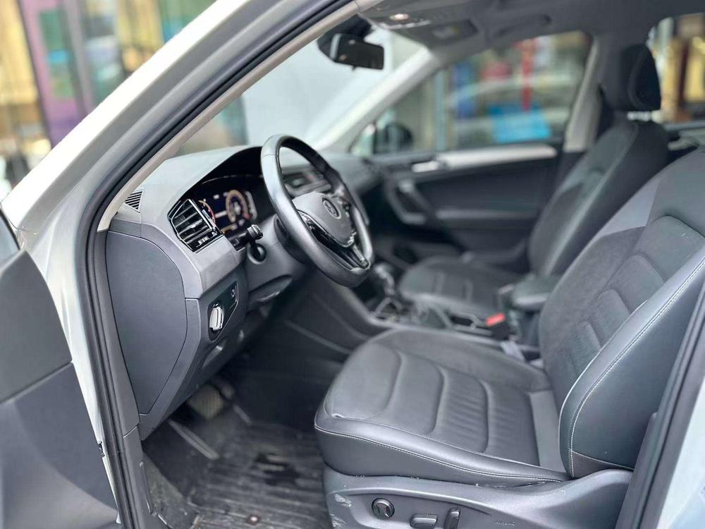 Volkswagen Tiguan L