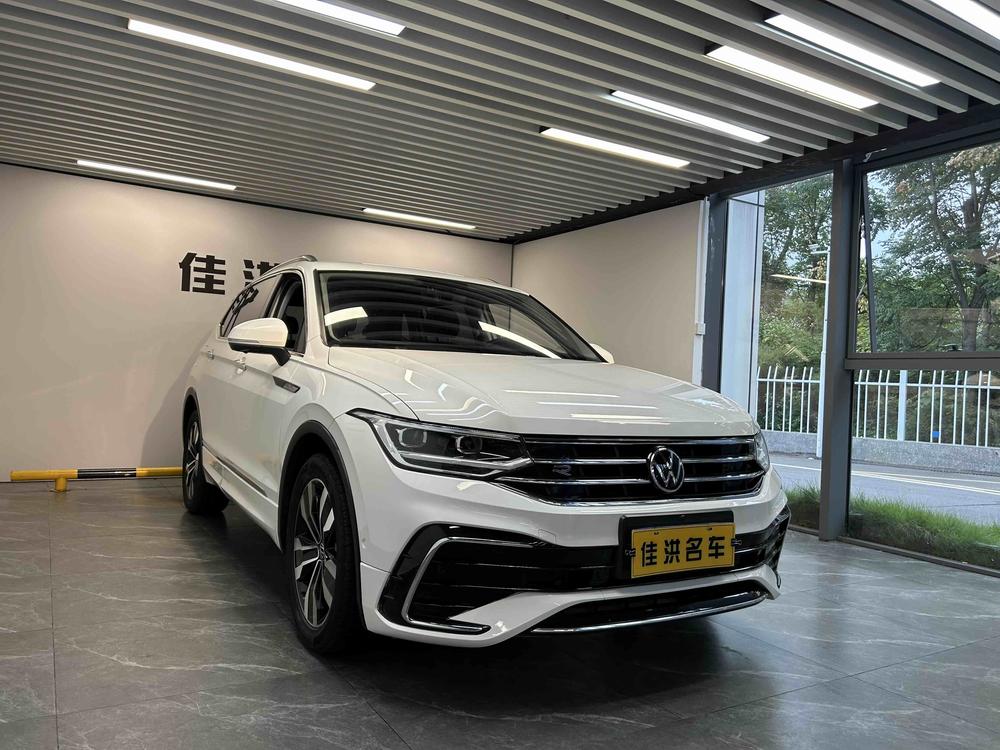 Volkswagen Tiguan L