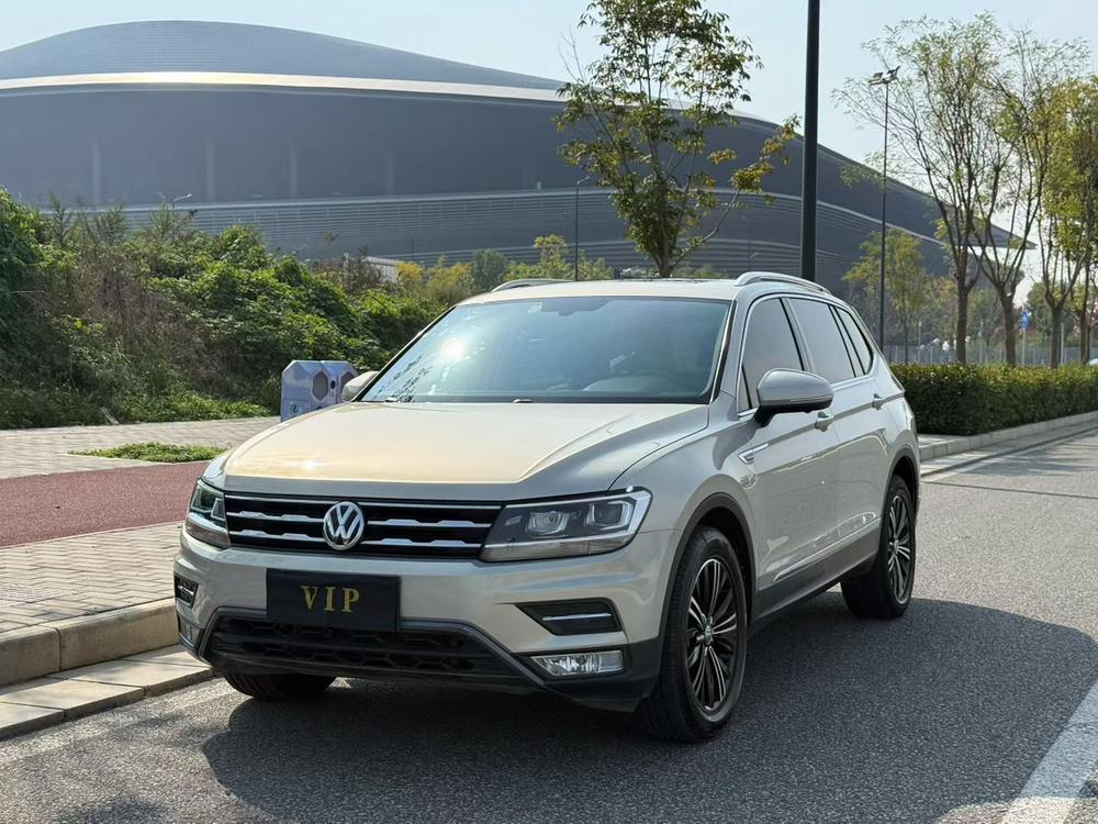 Volkswagen Tiguan L