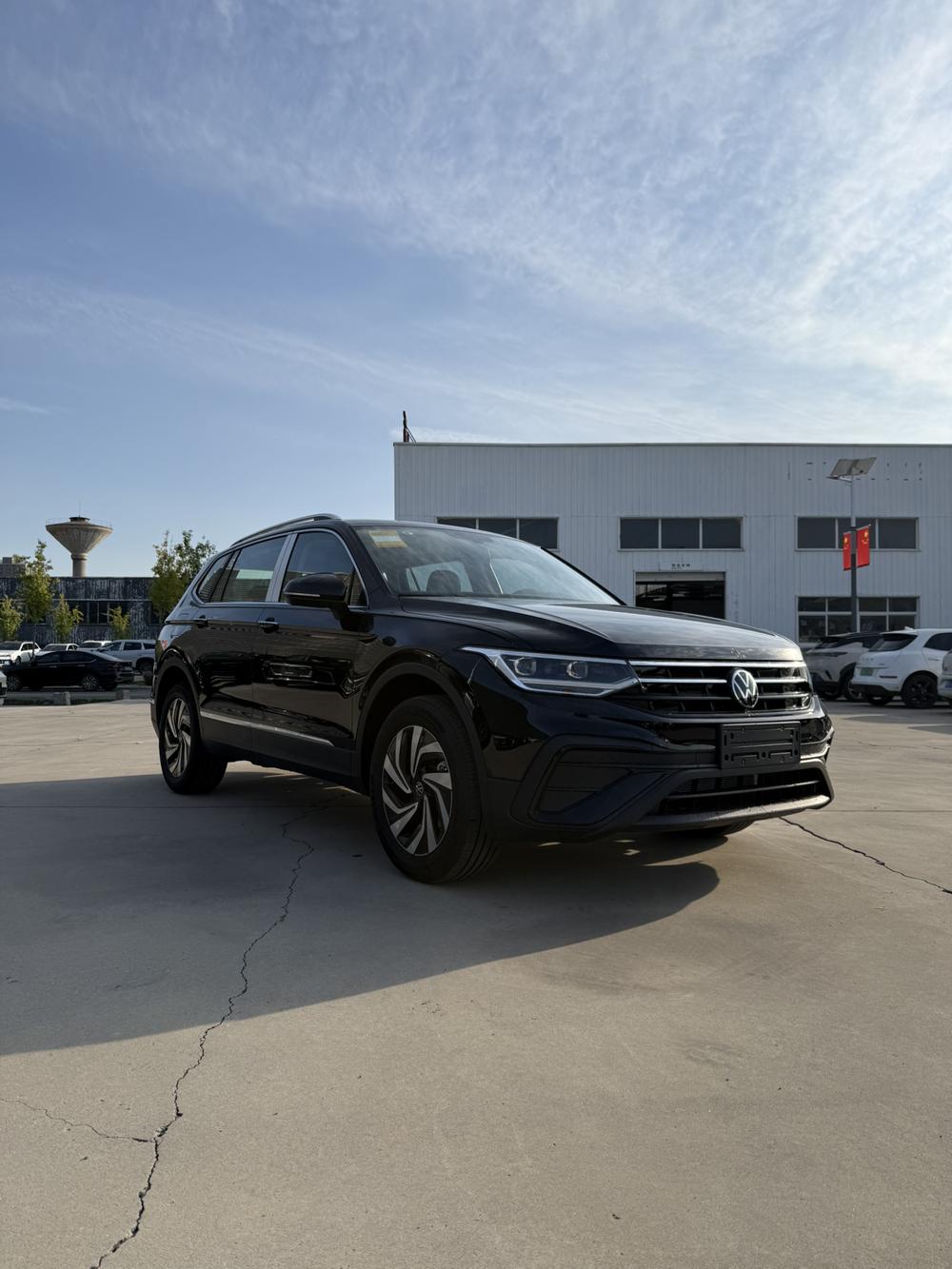 Volkswagen Tiguan L