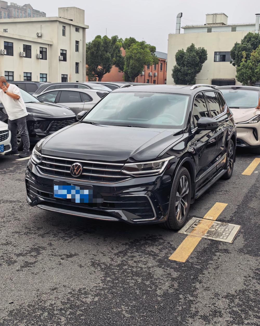 Volkswagen Tiguan L