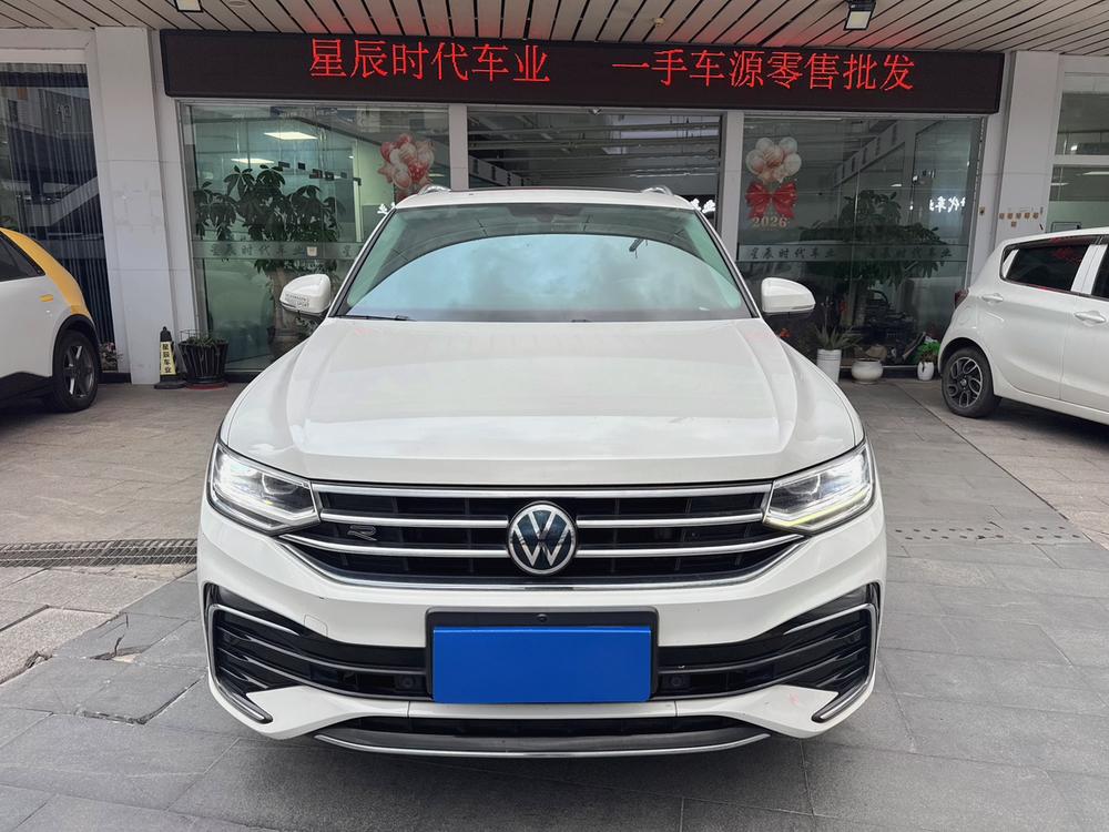 Volkswagen Tiguan L