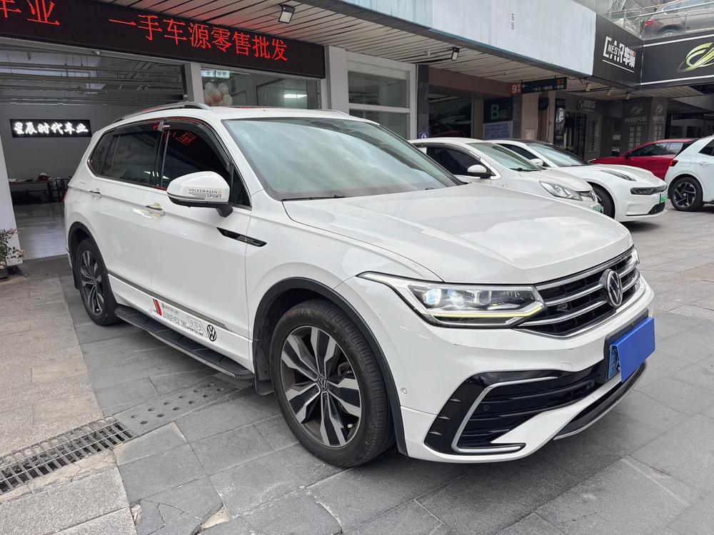 Volkswagen Tiguan L