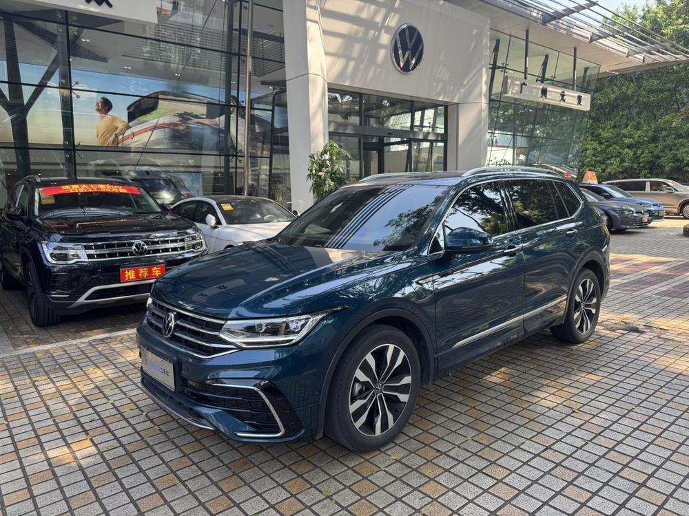 Volkswagen Tiguan L