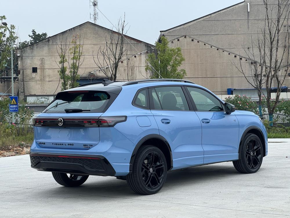 Volkswagen Tiguan L