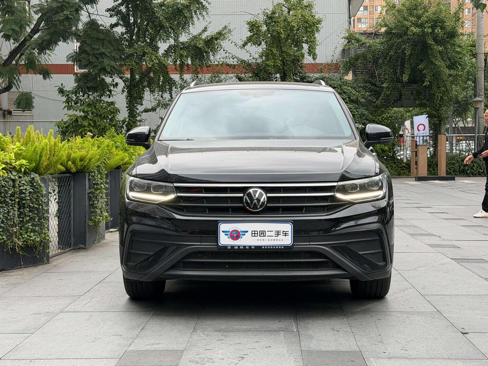 Volkswagen Tiguan L