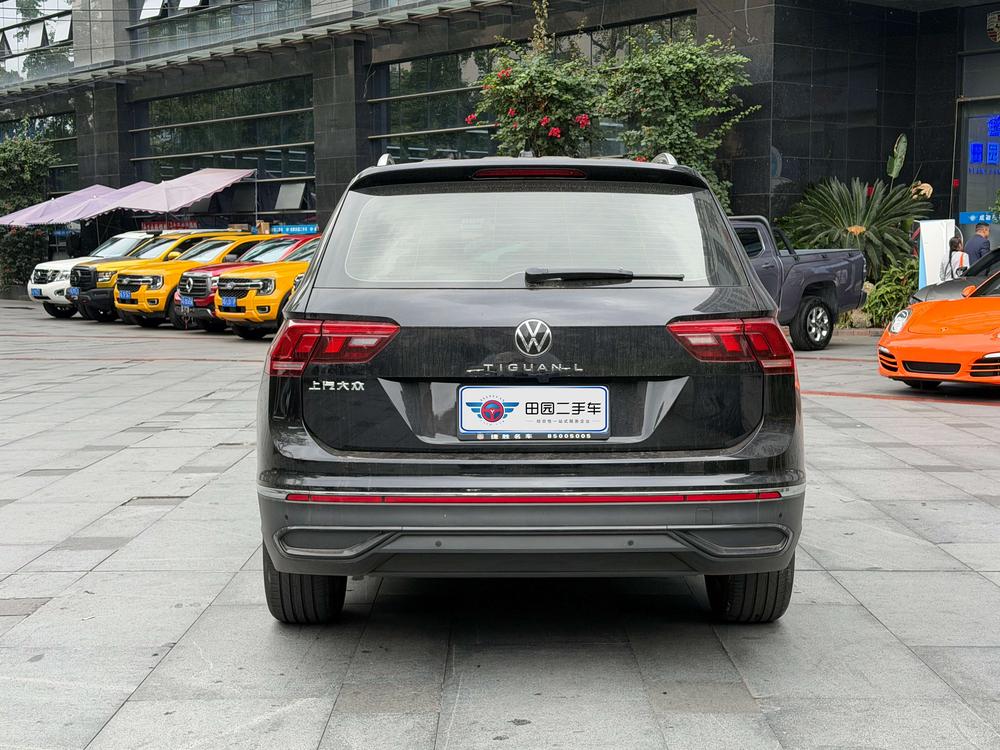 Volkswagen Tiguan L