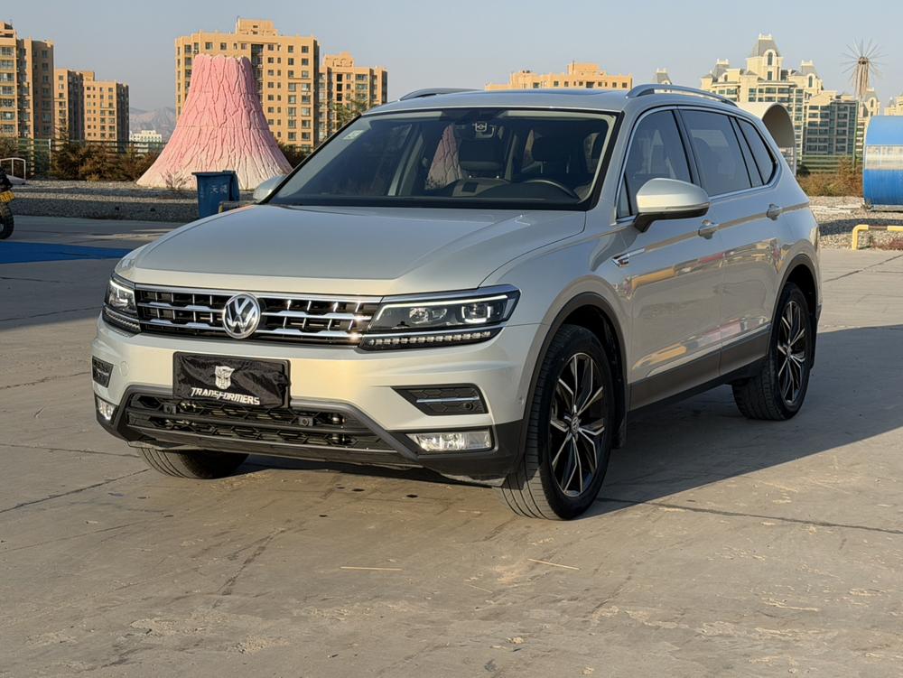 Volkswagen Tiguan L