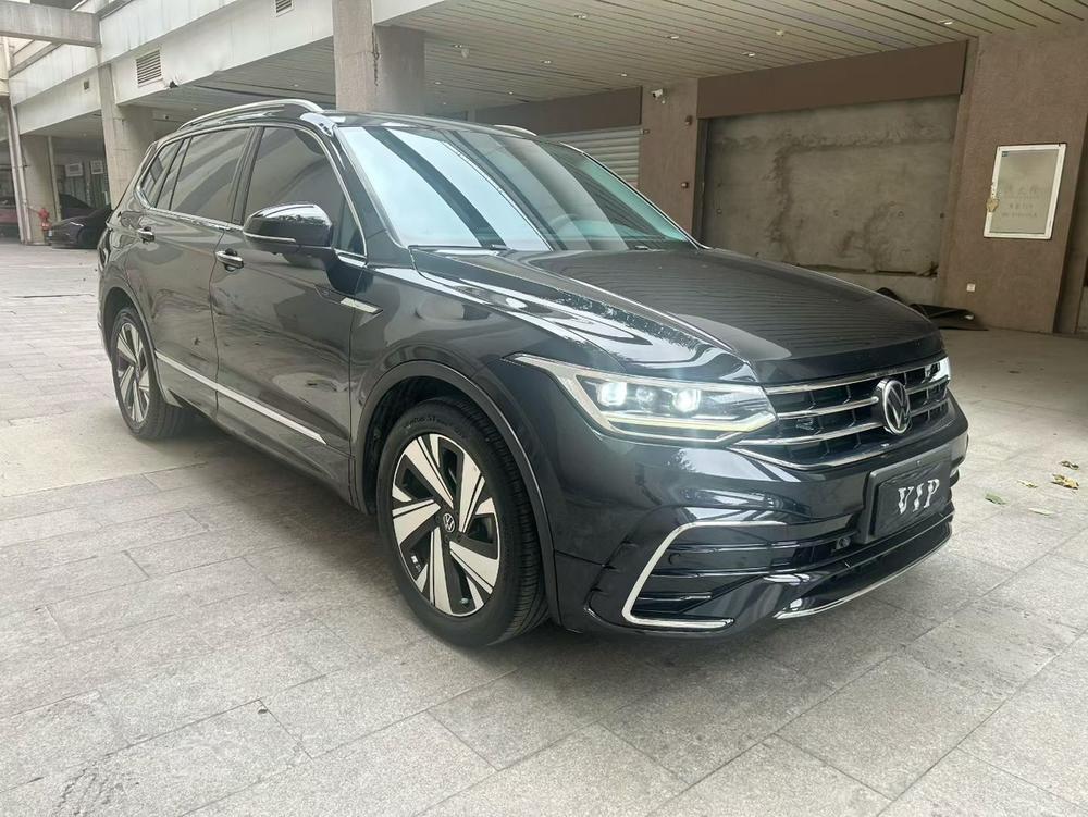 Volkswagen Tiguan L