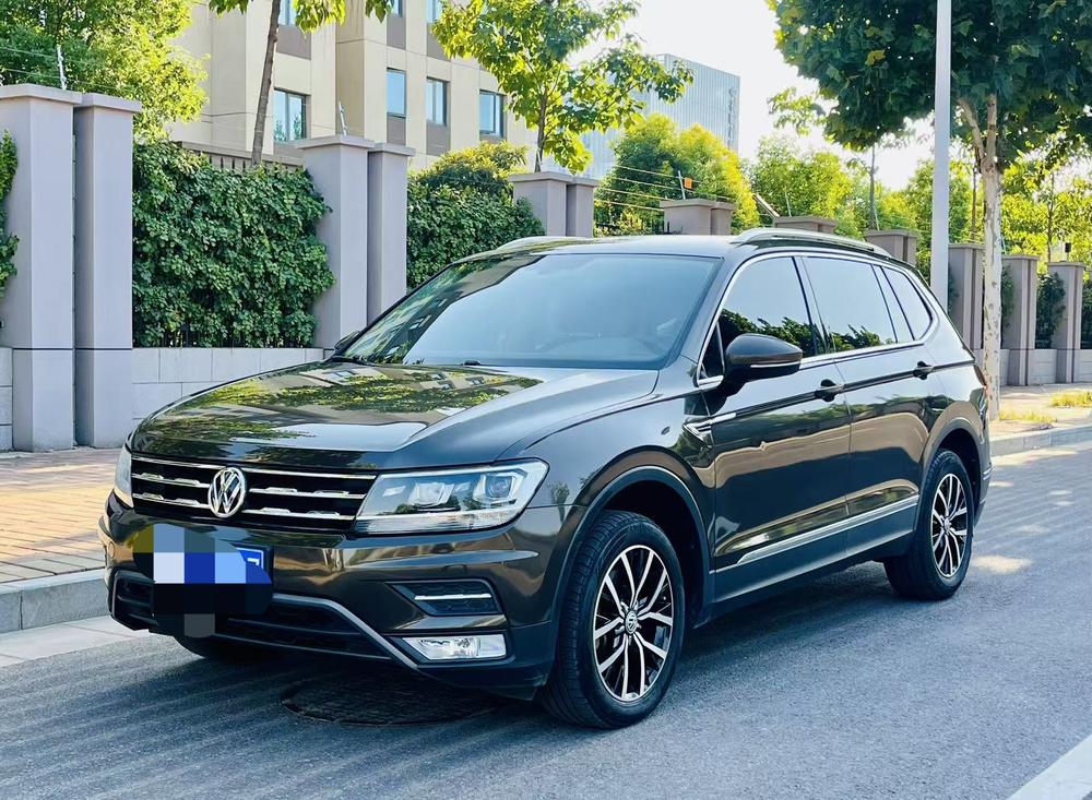 Volkswagen Tiguan L